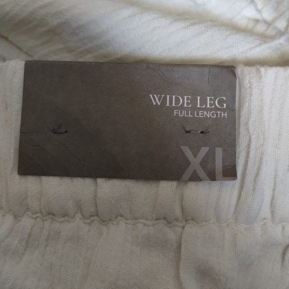 Soft Surroundings - Picture 3 of 9